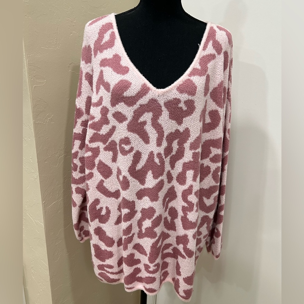 Jodifl oversized leopard sweater- size medium.